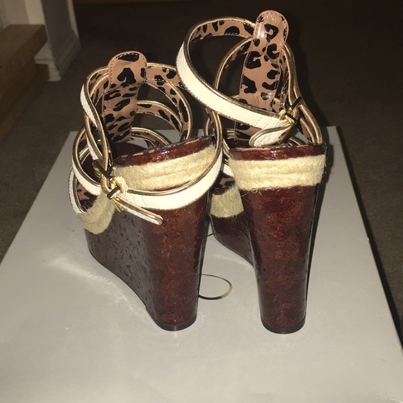 New Jessica Simpson - Picture 3 of 3